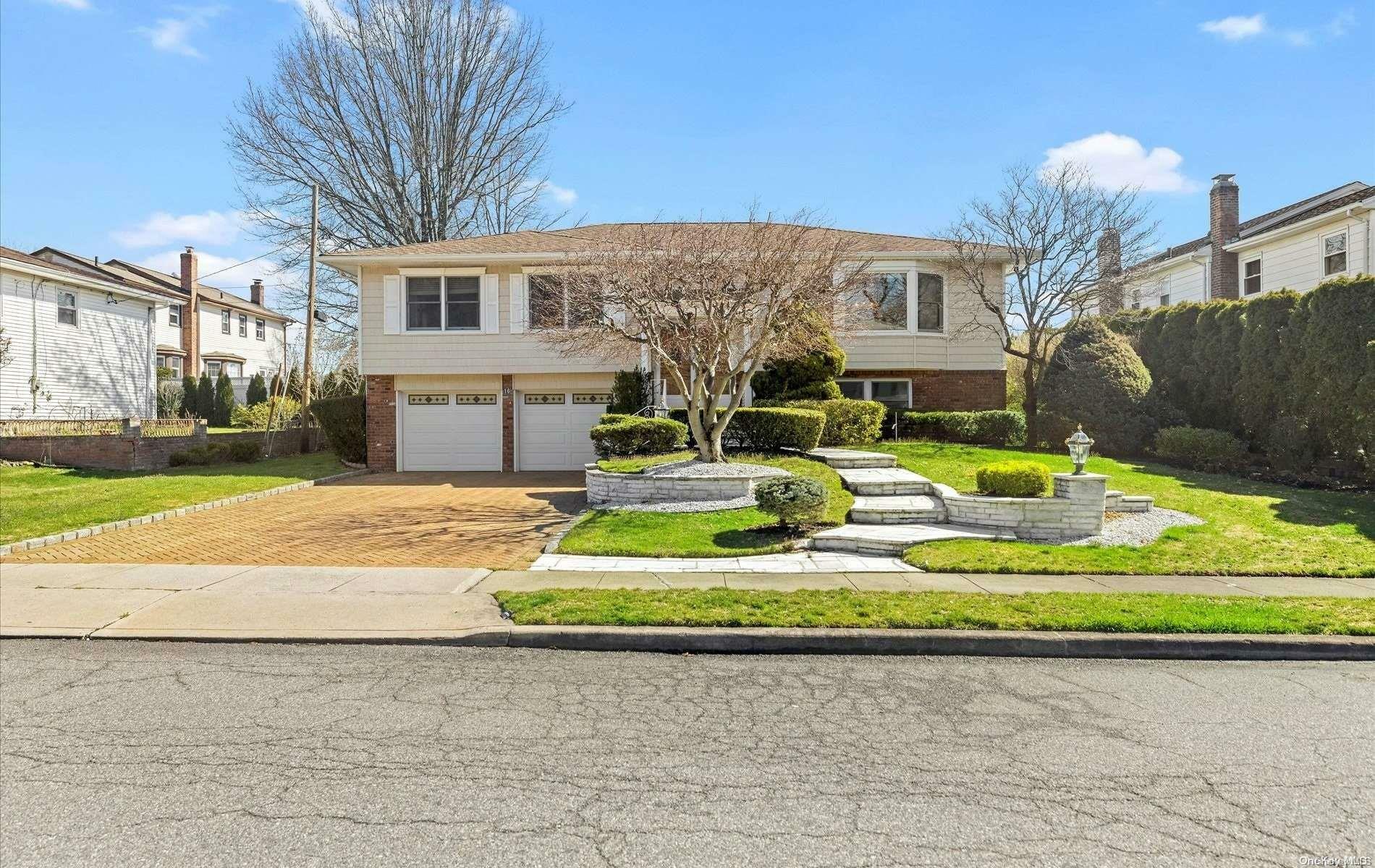 Property Photo:  16 Country Village Lane  NY 11040 
