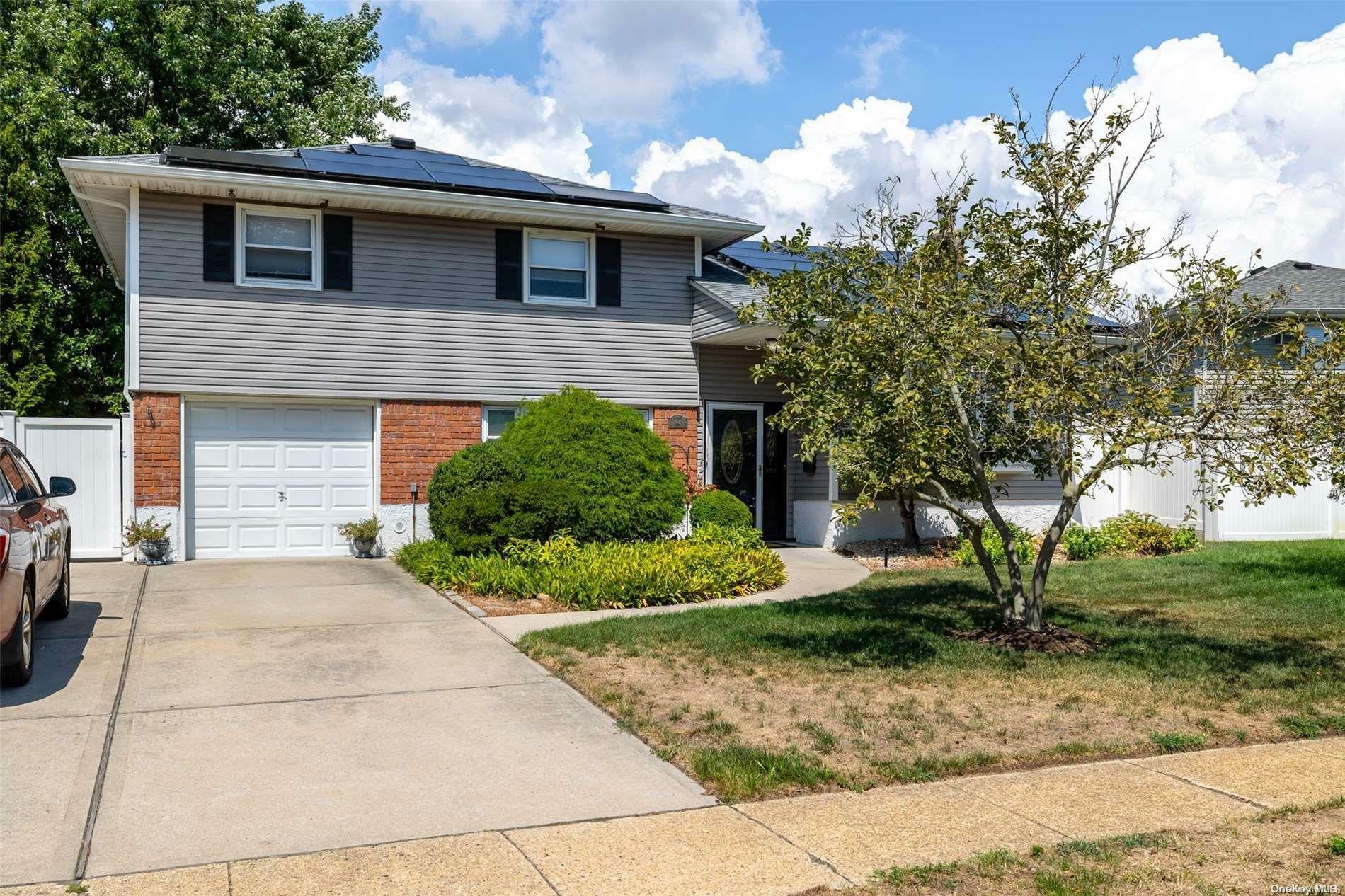 Property Photo: 41 Lea Ann Terrace NY 11793