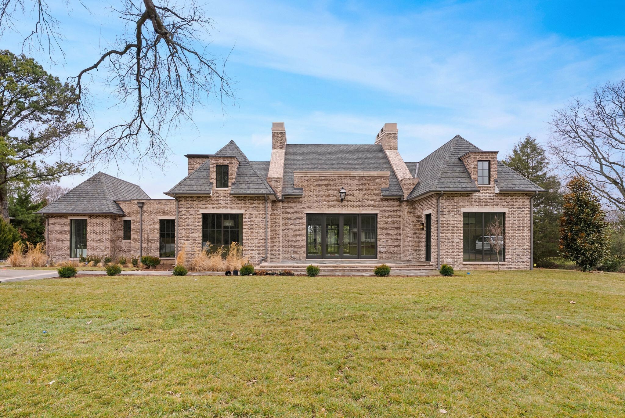 Property Photo: 1206 Tyne Blvd TN 37215