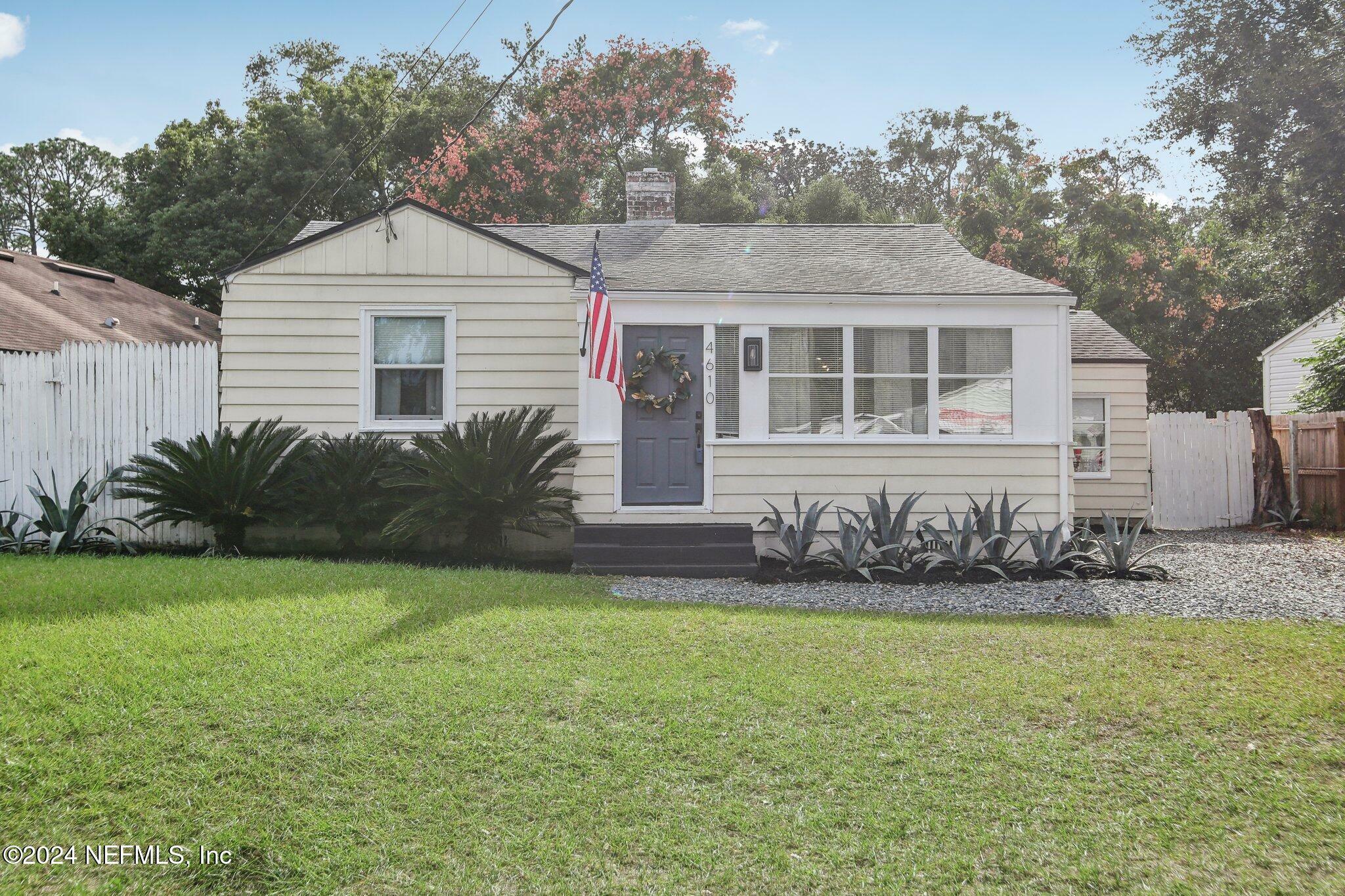 Property Photo:  4610 Cedarwood Road  FL 32210 