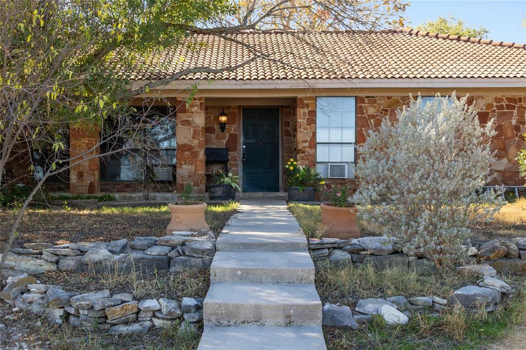 Property Photo:  371 County Road 2200  TX 76550 