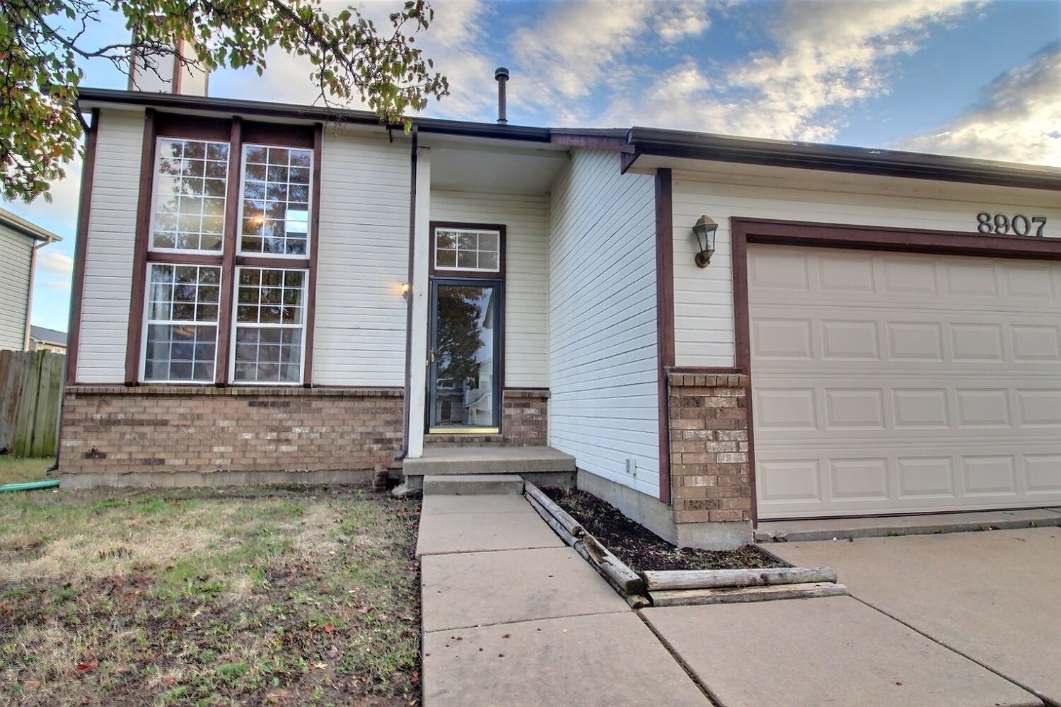 Property Photo:  8907 E Cessna St  KS 67210 