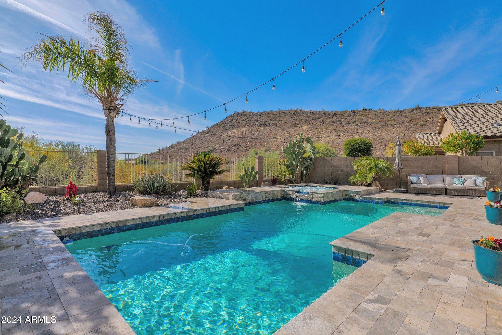 Property Photo:  2027 E Creedance Boulevard  AZ 85024 