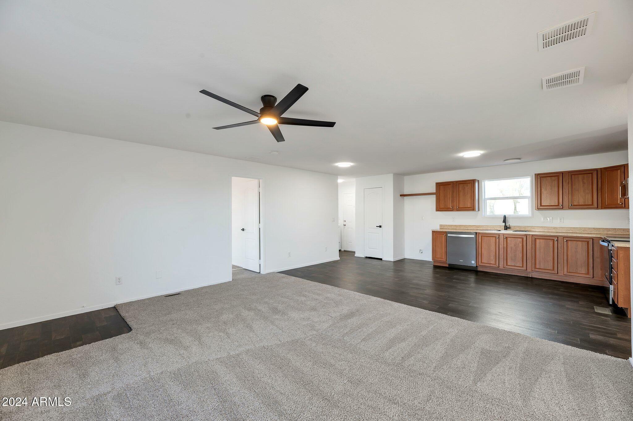 Property Photo: 518 W Claessens Drive AZ 85342