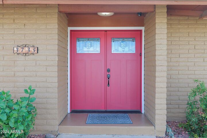 Property Photo: 3735 W Mercer Lane AZ 85029