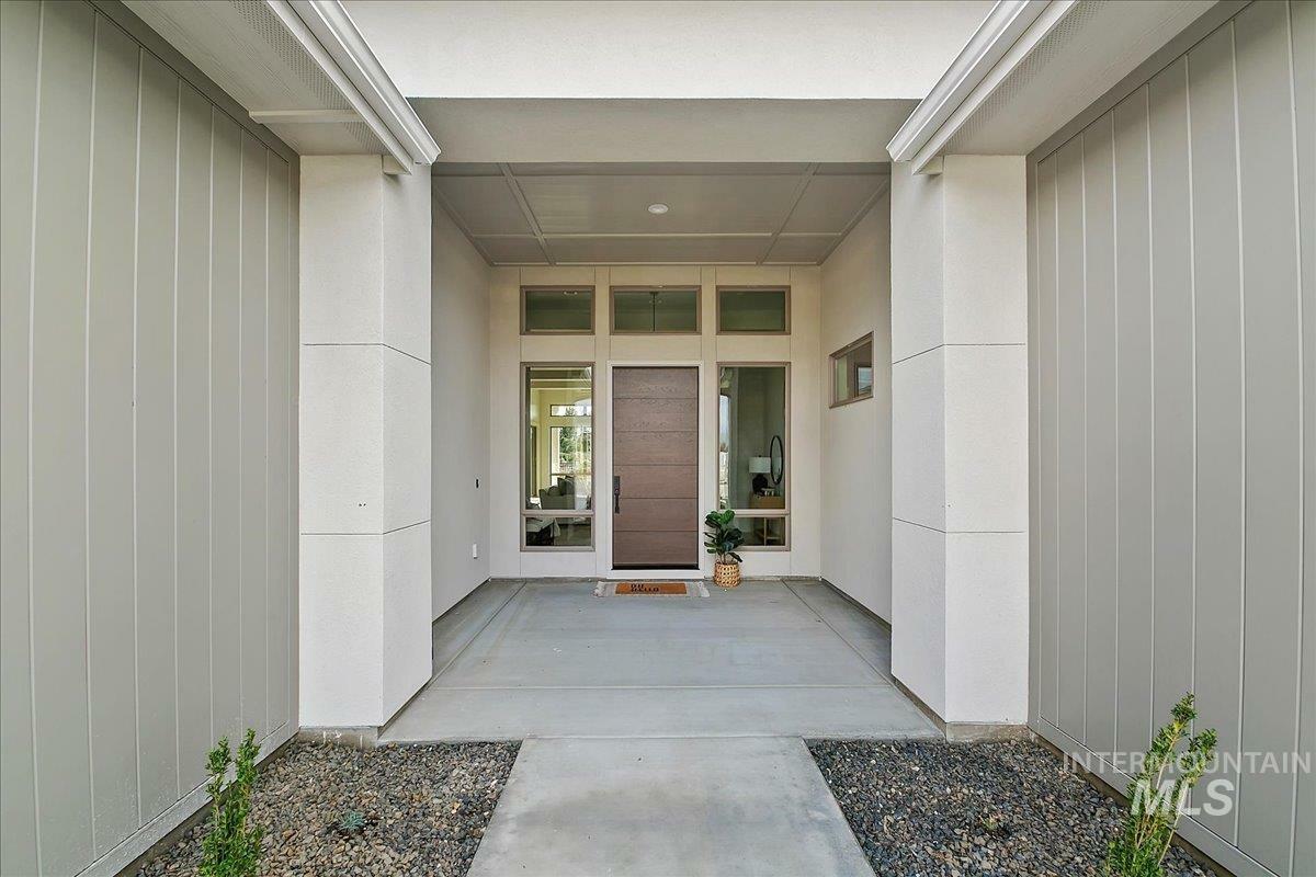 Property Photo:  3496 W Parodin St  ID 83616 