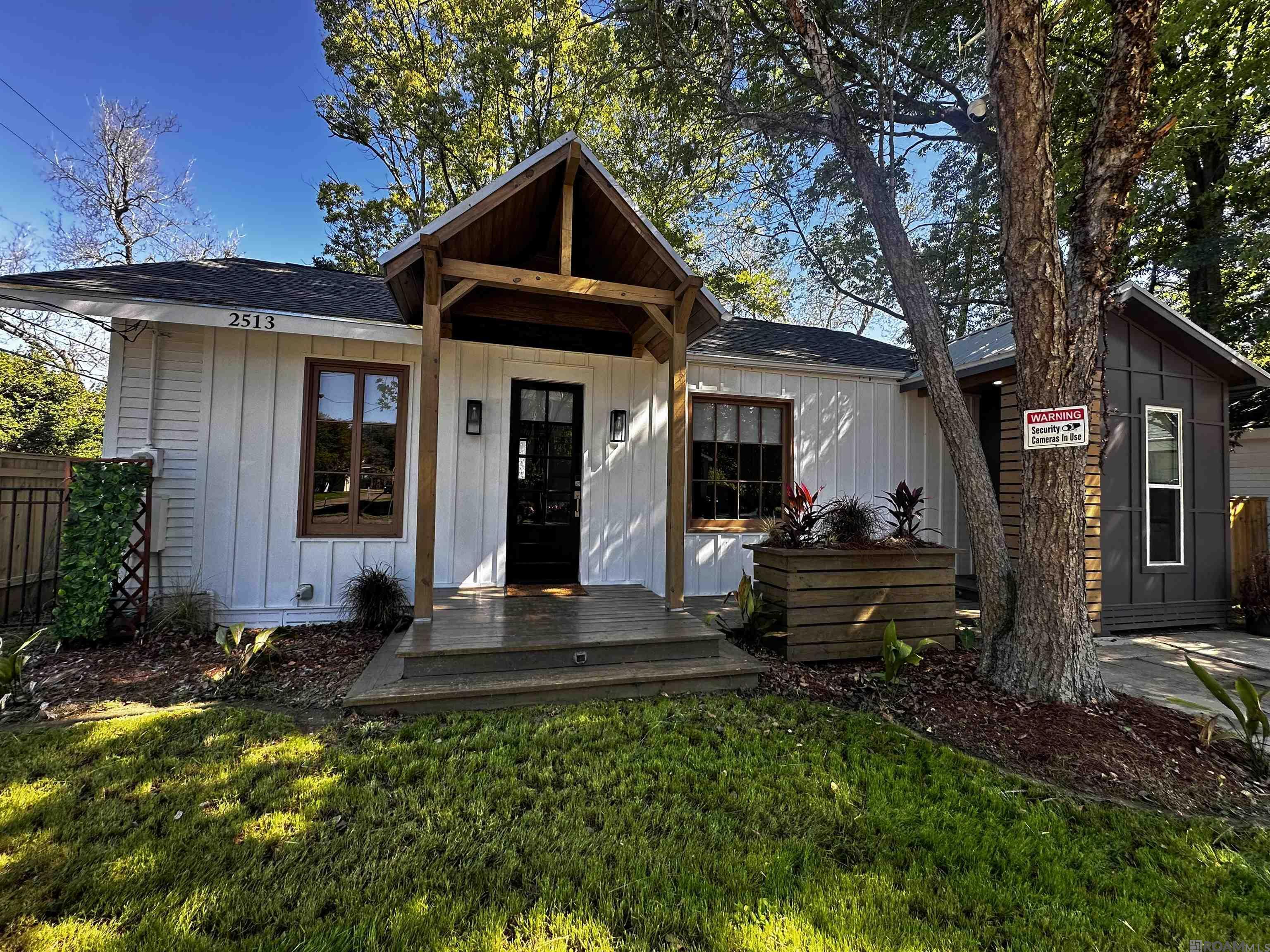 Property Photo:  2513 Jura St  LA 70806 