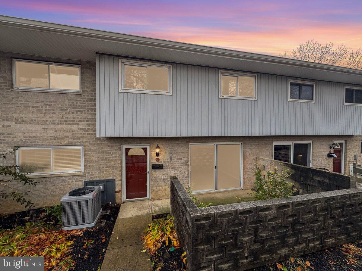 Property Photo:  1518 Manley Road A20  PA 19382 