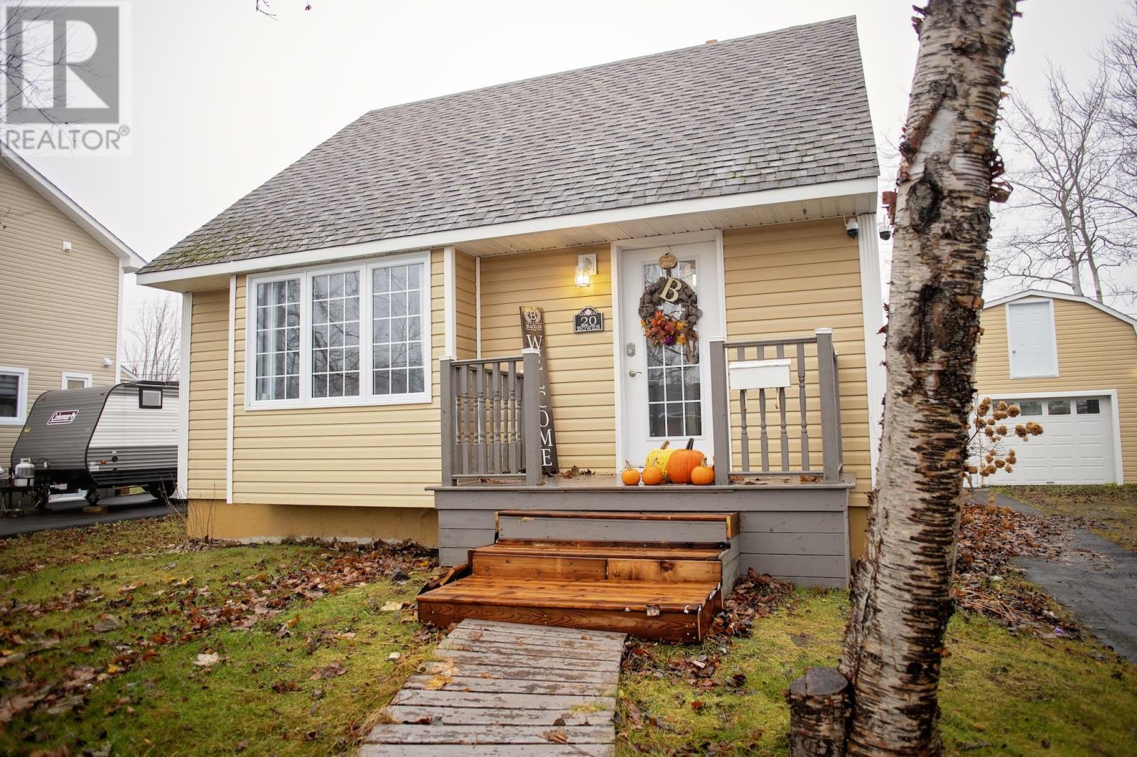 Property Photo:  20 Bowes Street  NL A1V 1E6 