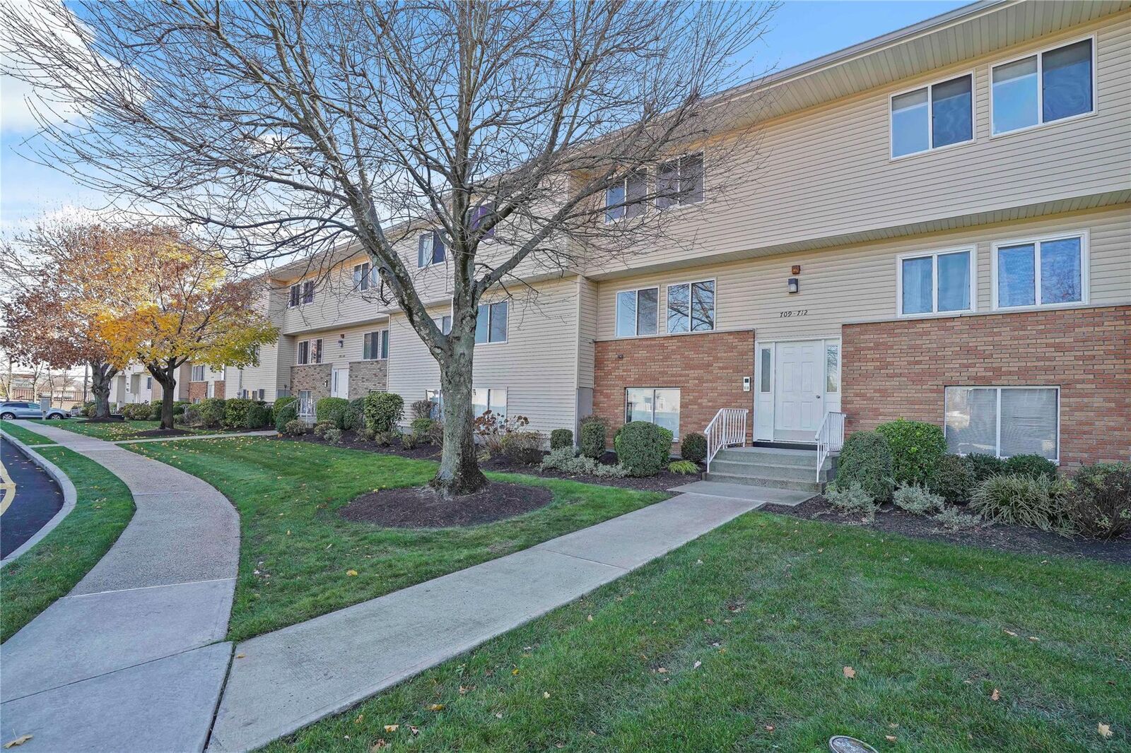 Property Photo: 25 College Avenue 709 NY 10954