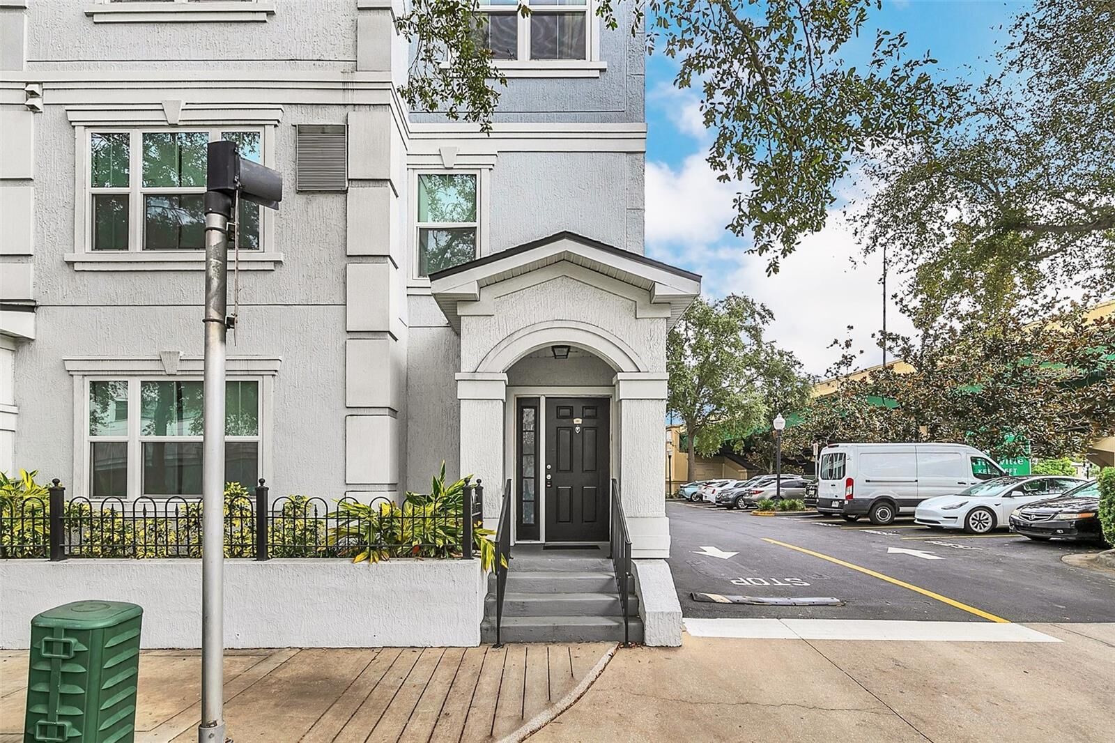 Property Photo: 204 E South Street 1055 FL 32801