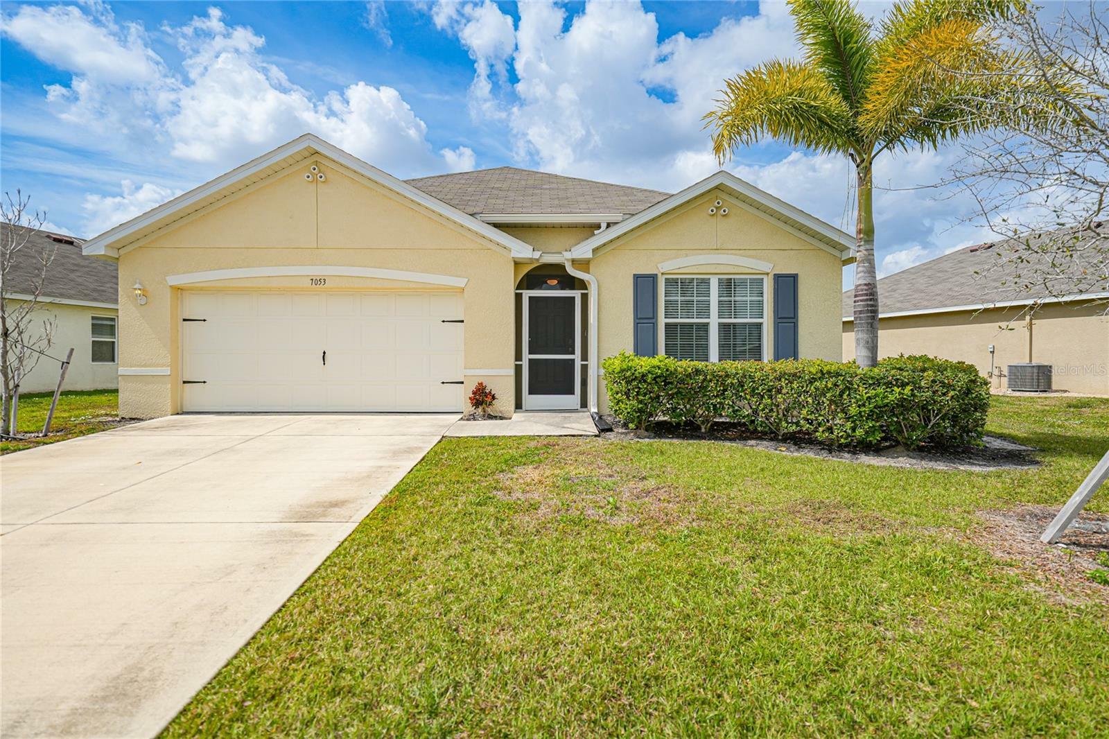 Property Photo:  7053 Waterford Parkway  FL 33950 