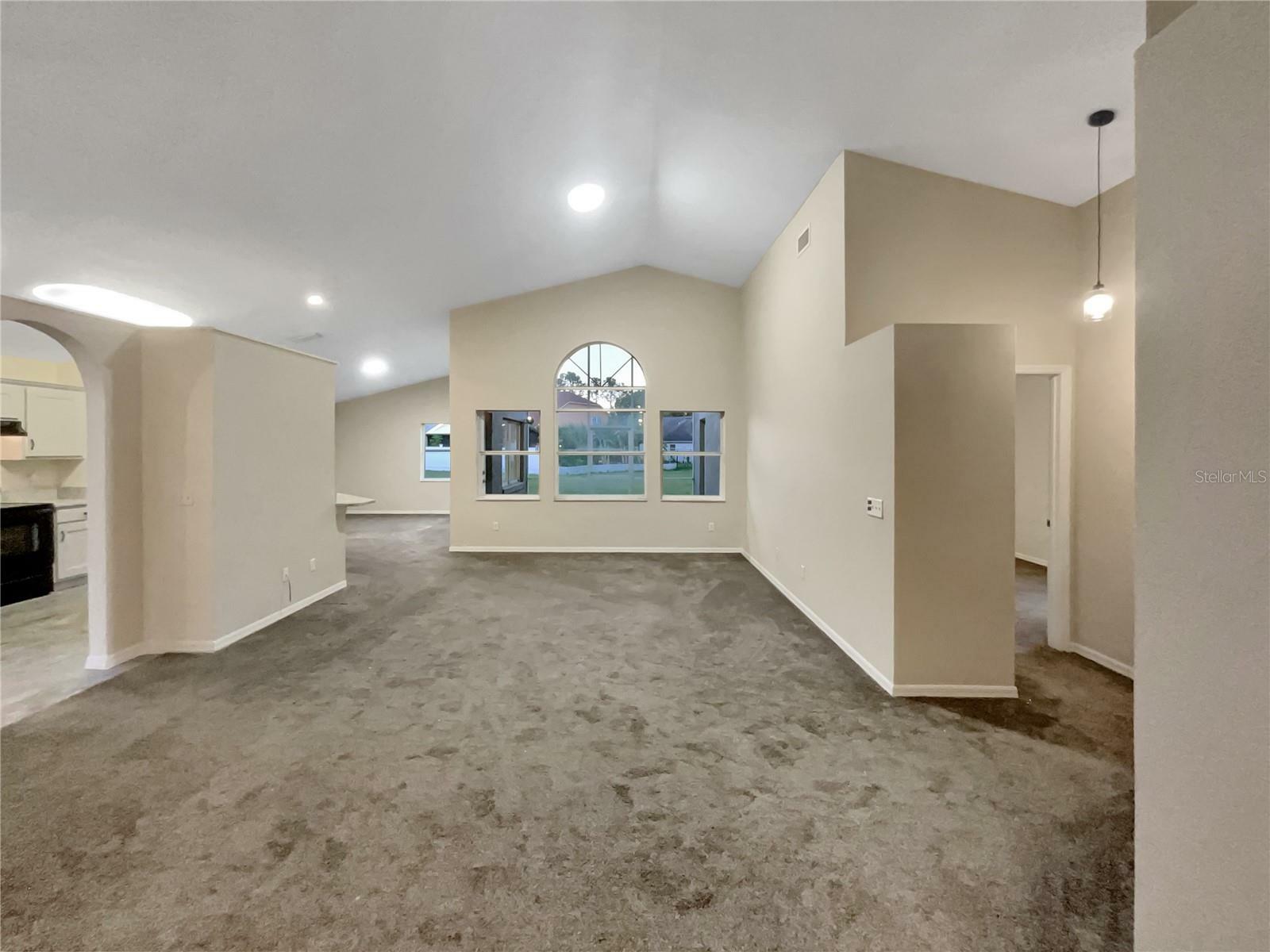 Property Photo:  2700 Tolworth Avenue  FL 32837 