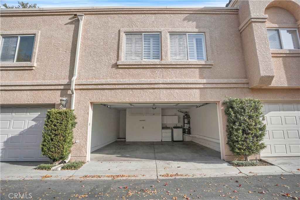 Property Photo:  25132 Steinbeck Avenue F  CA 91381 