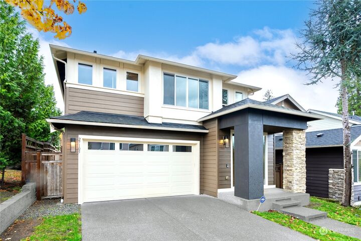 Property Photo: 27105 105th Avenue SE WA 98030