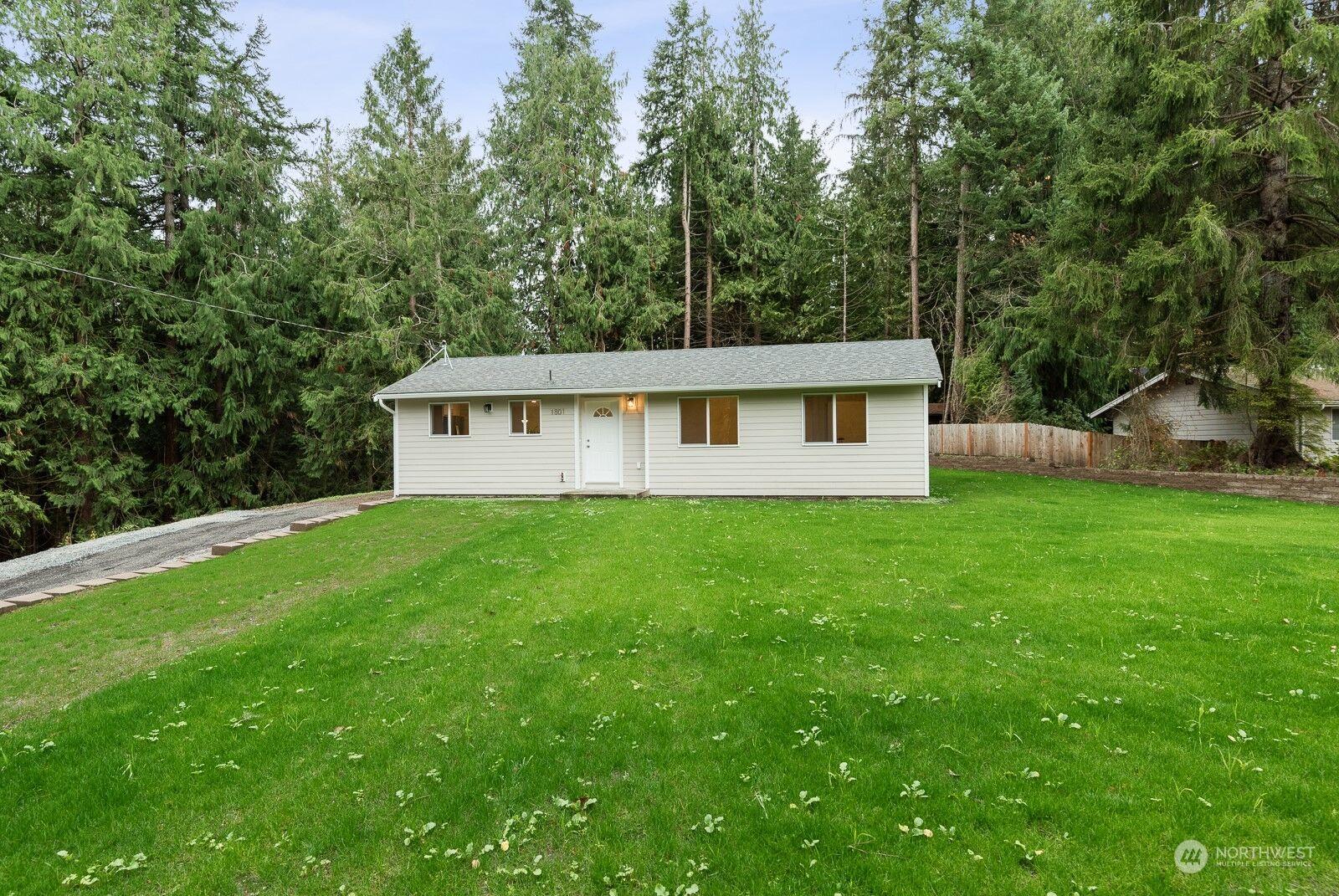 Property Photo:  1801  Woodland Dr  WA 98274 