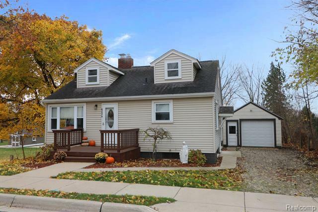 Property Photo:  4226 Banker Street  MI 48461 