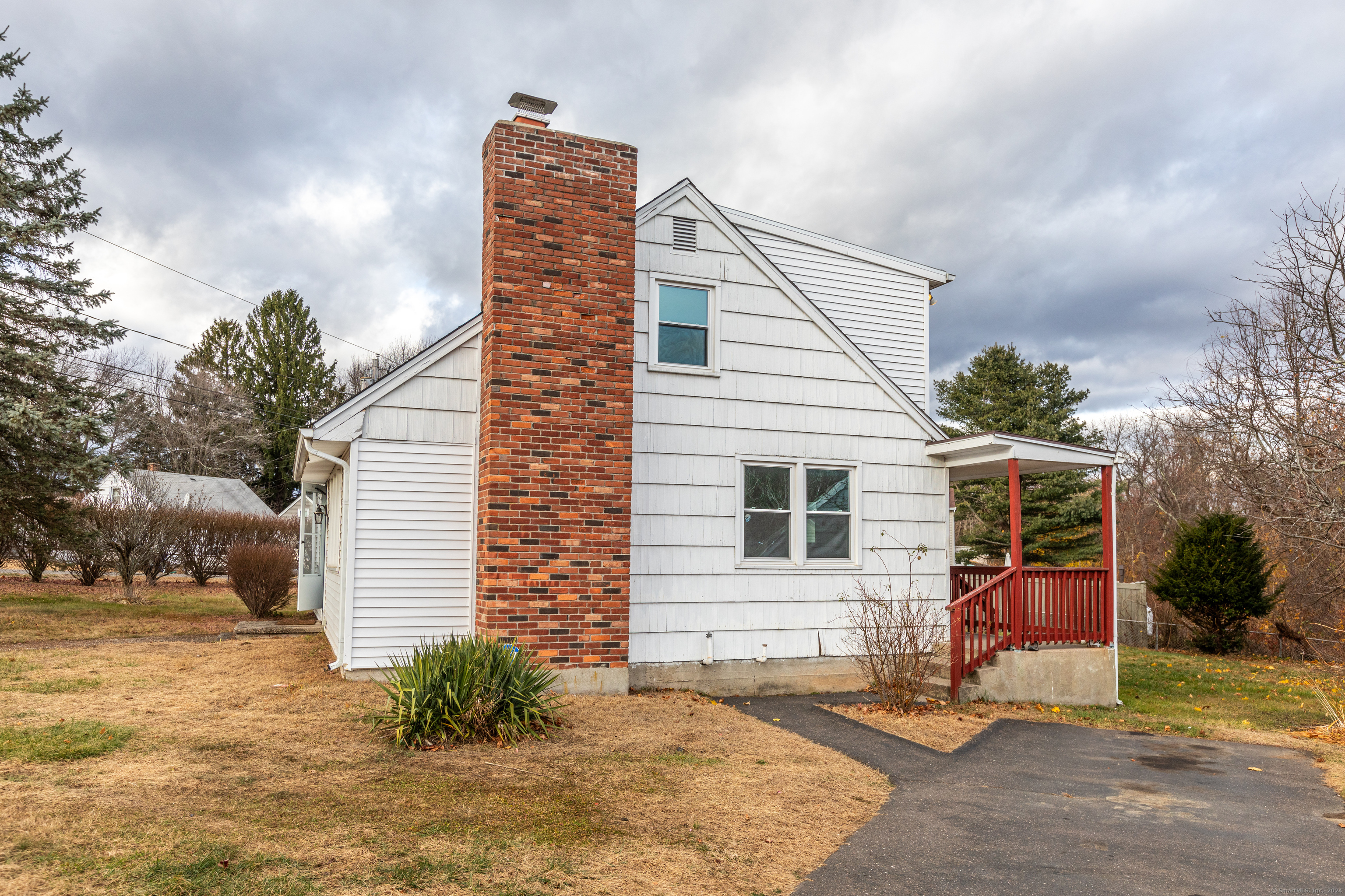 Property Photo:  136 Cooper Drive  CT 06704 