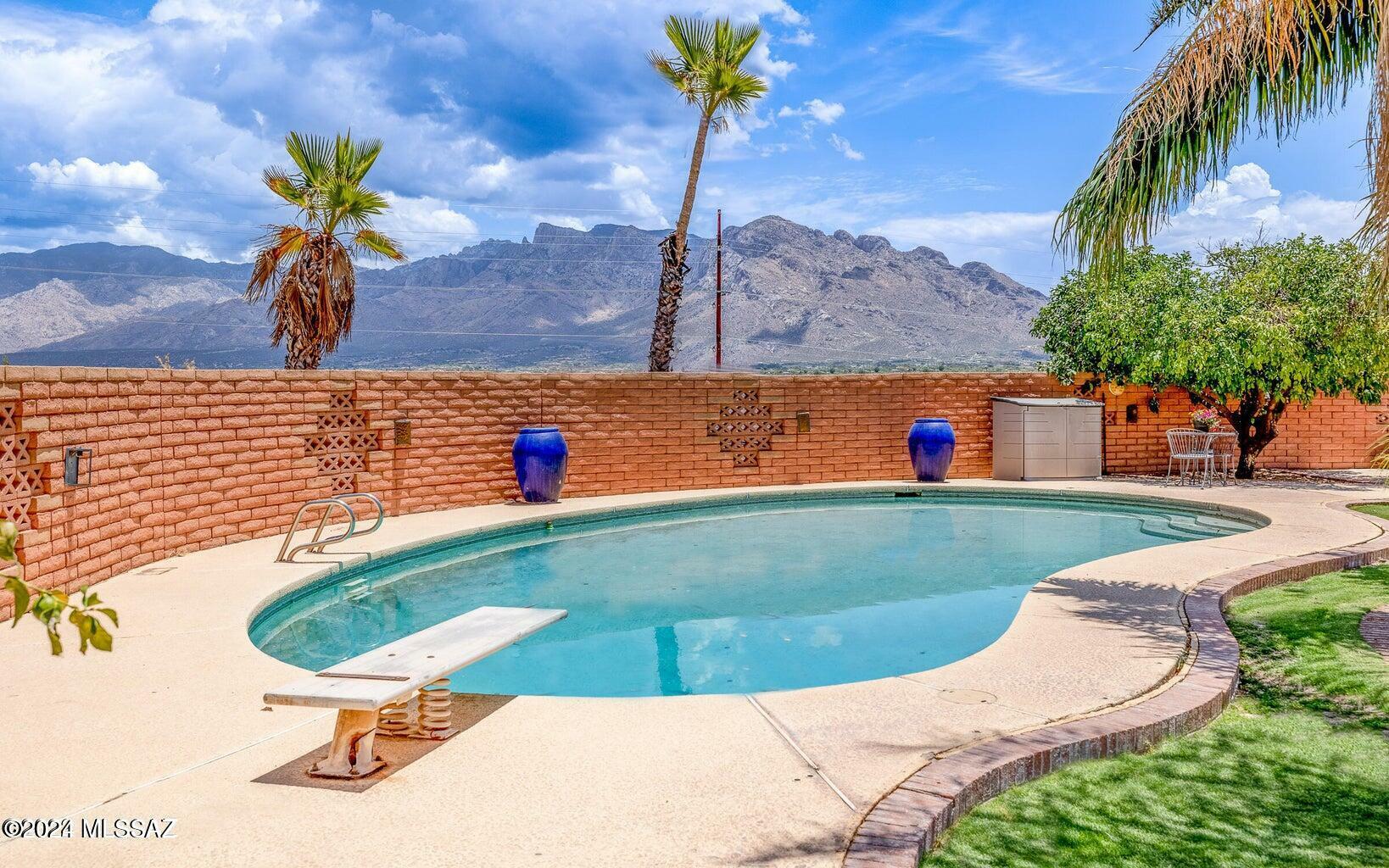 Property Photo:  9811 N La Cholla Boulevard  AZ 85742 