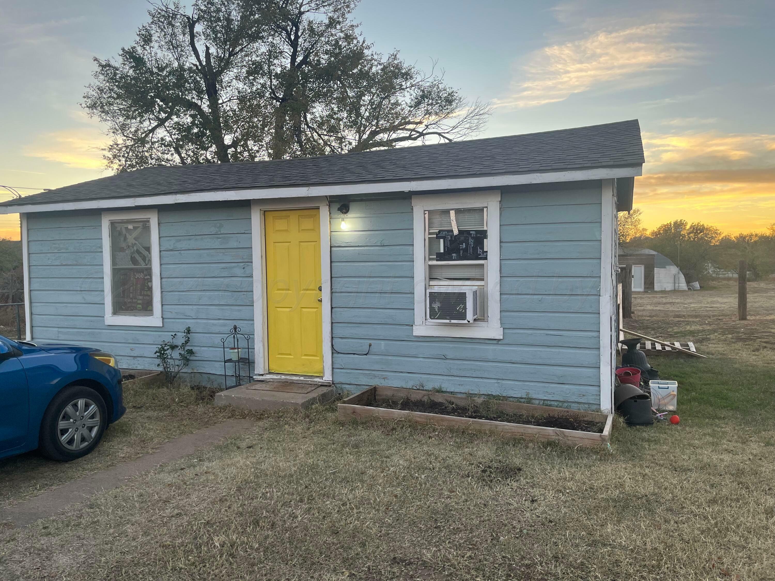 Property Photo:  4407 Brown Avenue  TX 79108-5227 