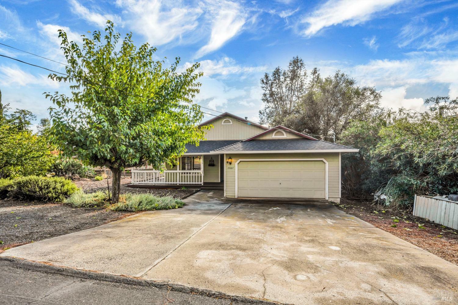 19207 Ravenhill Road  Hidden Valley Lake CA 95467 photo