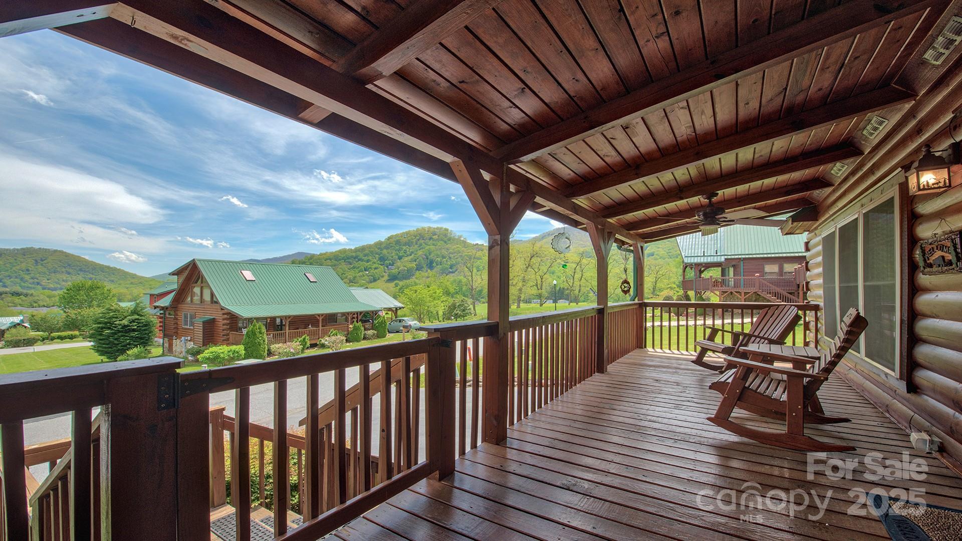 Property Photo: 31 Contentment Trail NC 28751