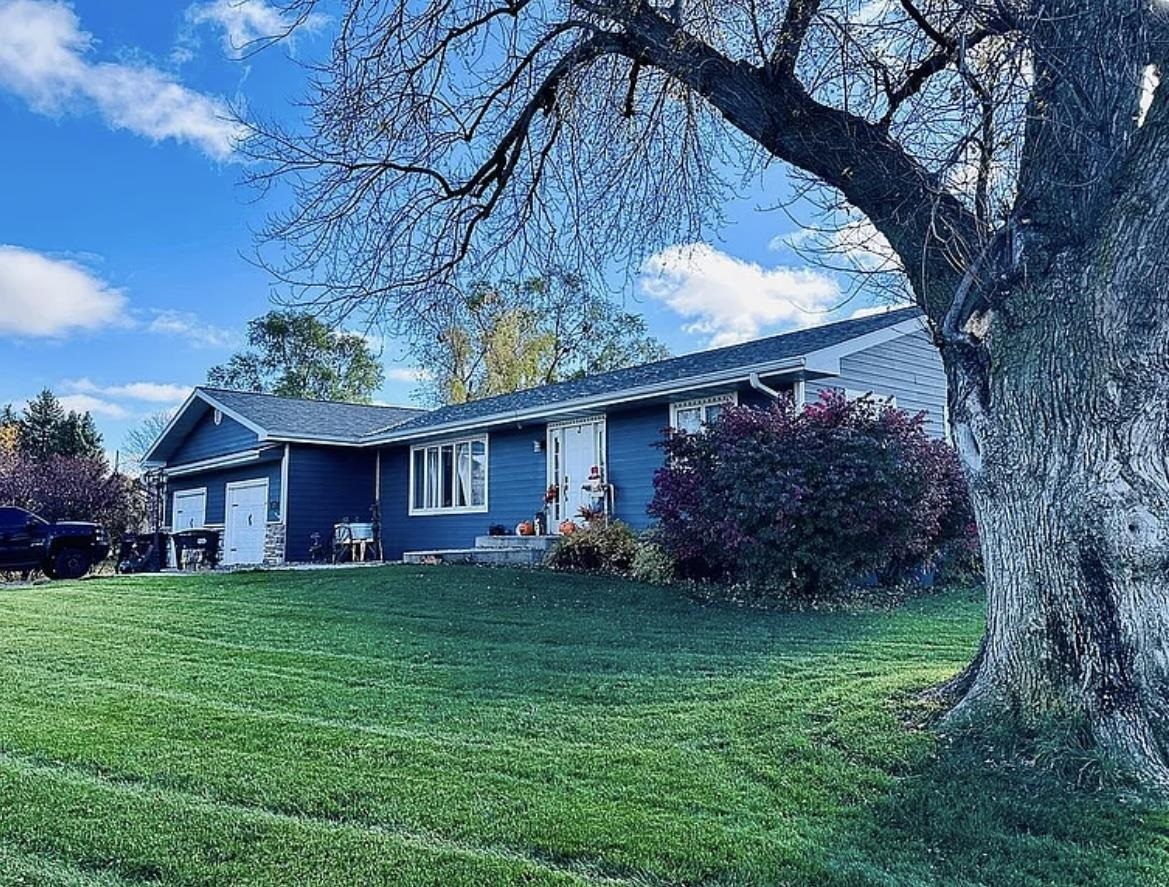 Property Photo:  125 W Tyler Drive  NE 68836-0000 