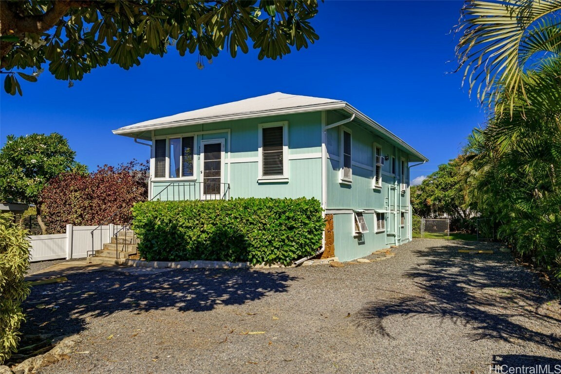 Property Photo:  3242 Hinano Street A &Amp B  HI 96815 