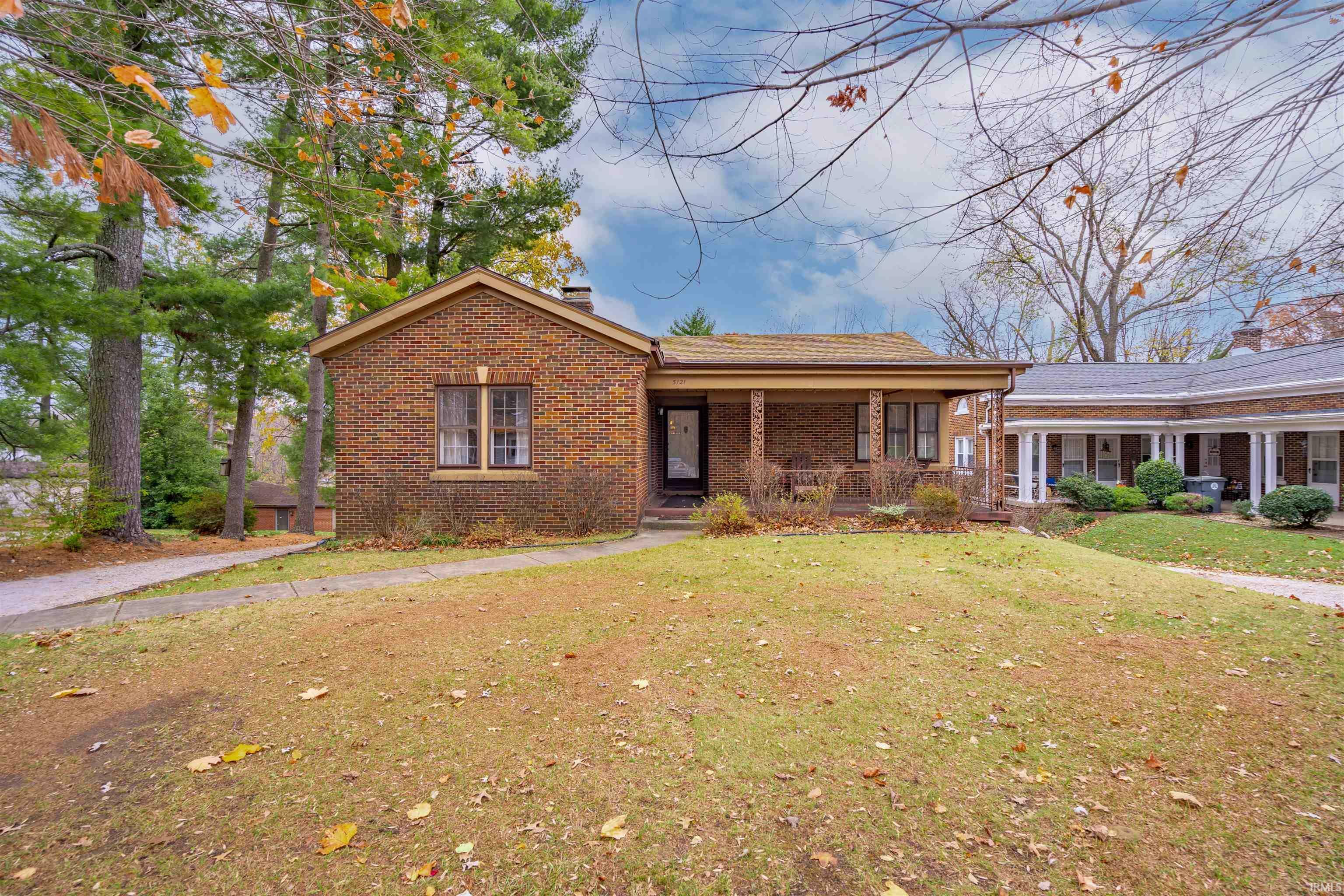 Property Photo:  5121 Stringtown Road  IN 47711 