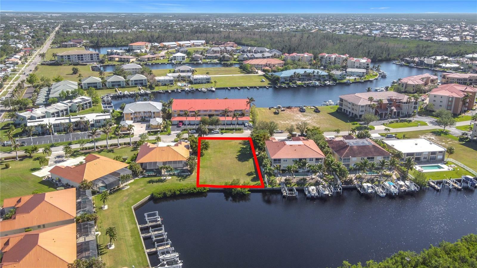 Property Photo:  3227 Purple Martin Drive  FL 33950 