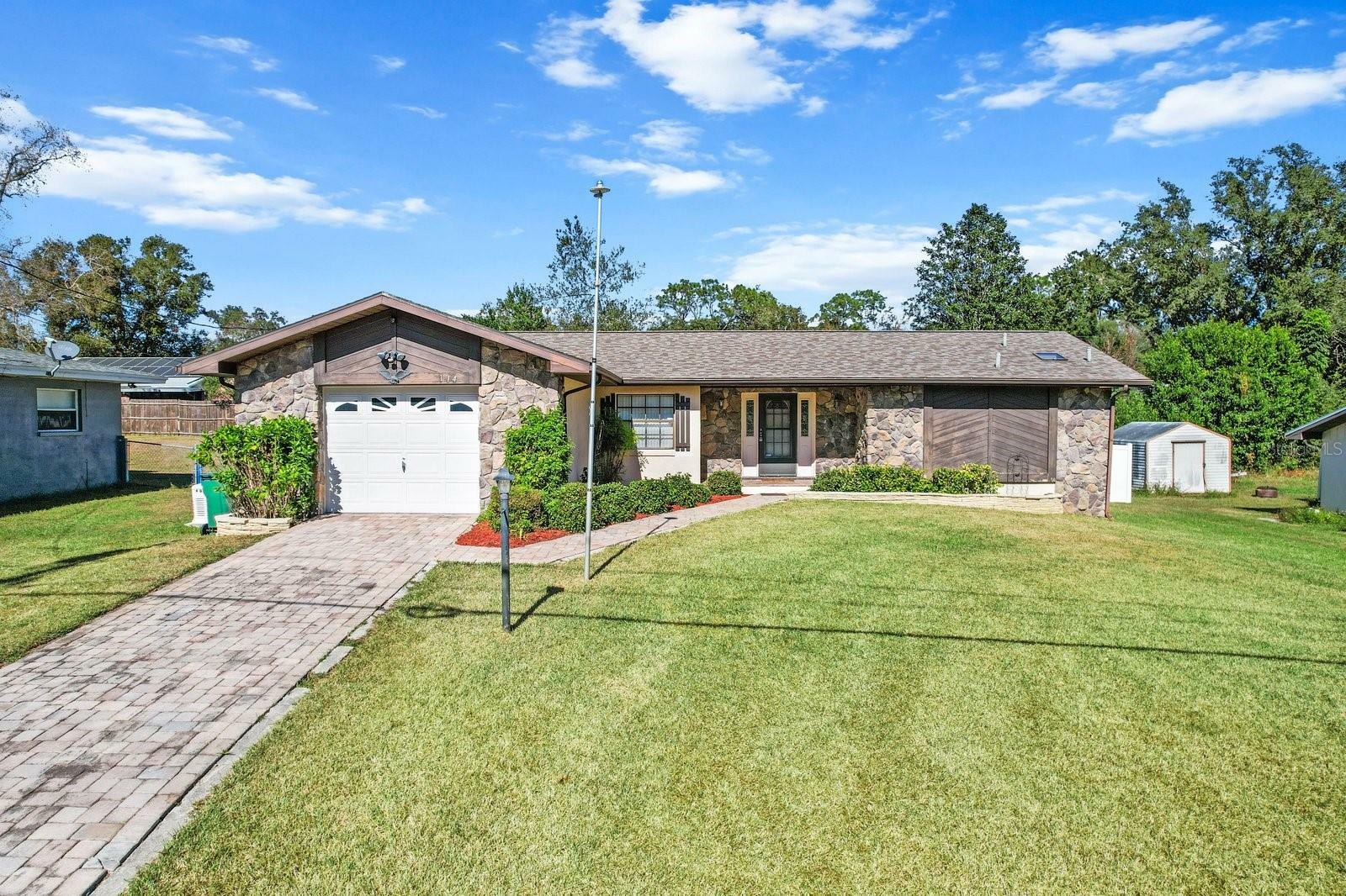 Property Photo: 114 Hemlock Street FL 34452
