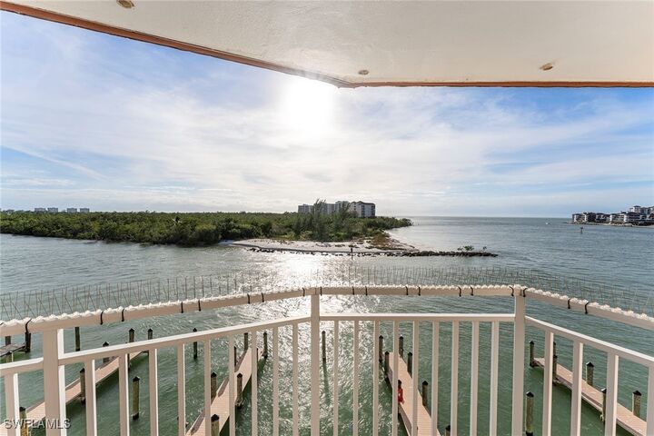 Property Photo:  1204 Edington Place C402  FL 34145 