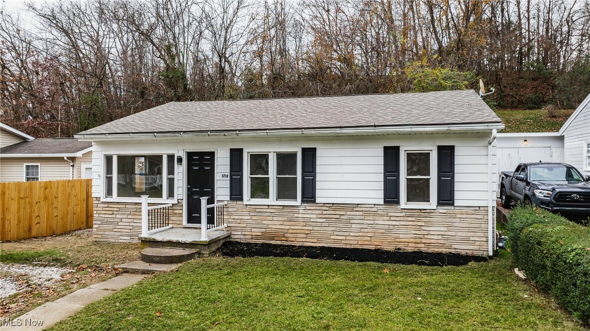 Property Photo:  1712 Pike Street  WV 26101 