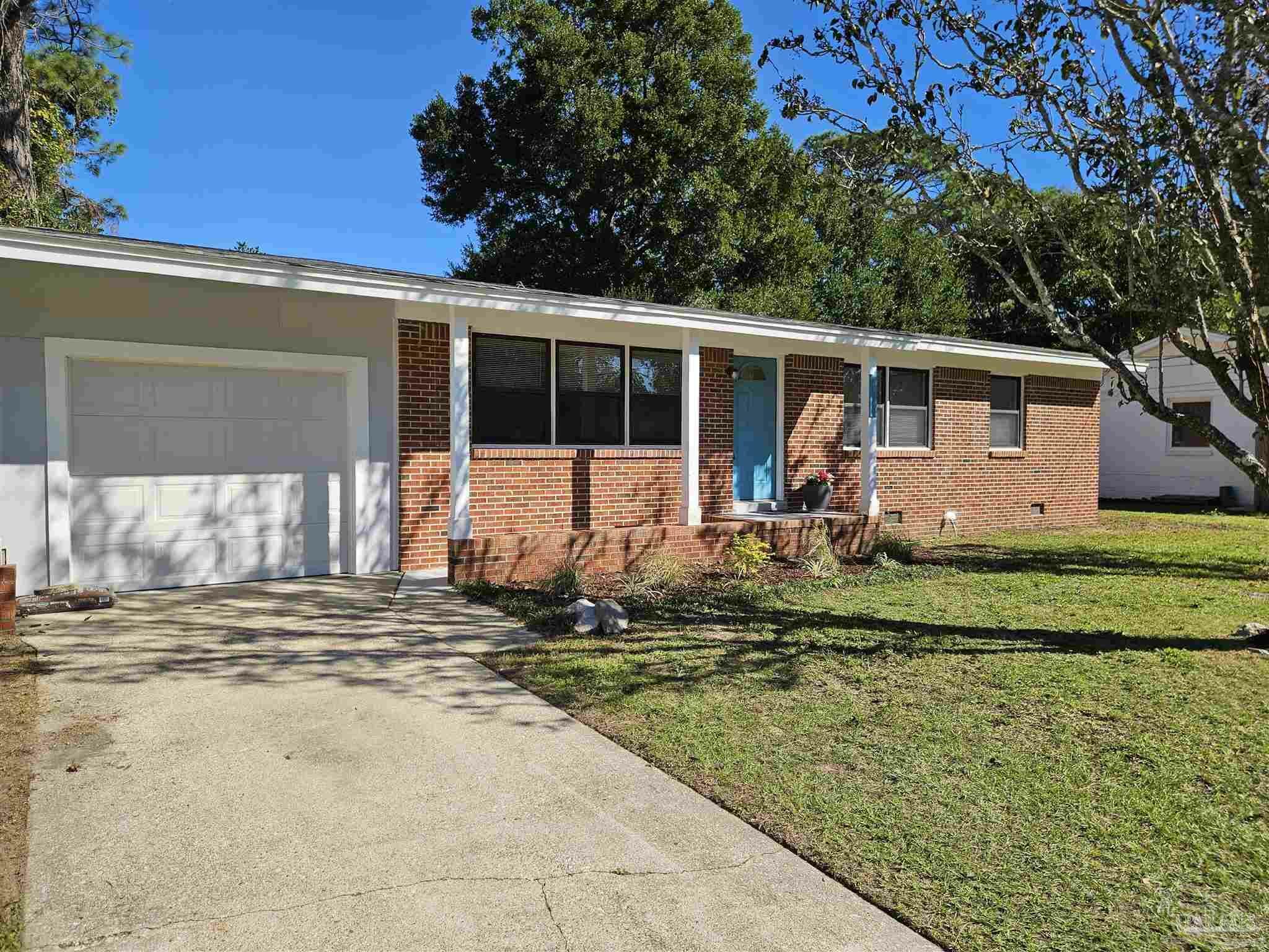 Property Photo:  3820 Forest Glen Dr  FL 32504 