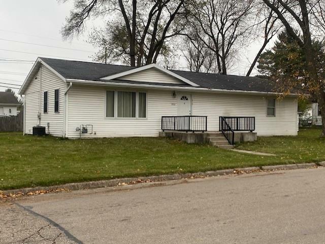 1912 Greenview Drive  Beloit WI 53511 photo