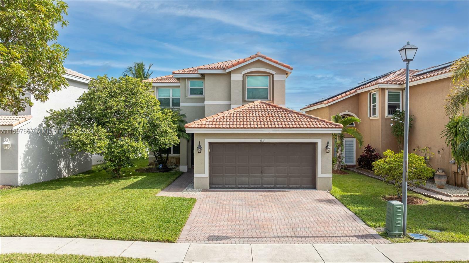 Property Photo:  1931 SW 148th Way  FL 33027 