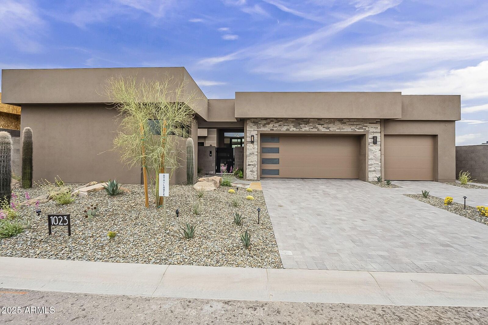 Property Photo:  37200 N Cave Creek Road 1023  AZ 85262 