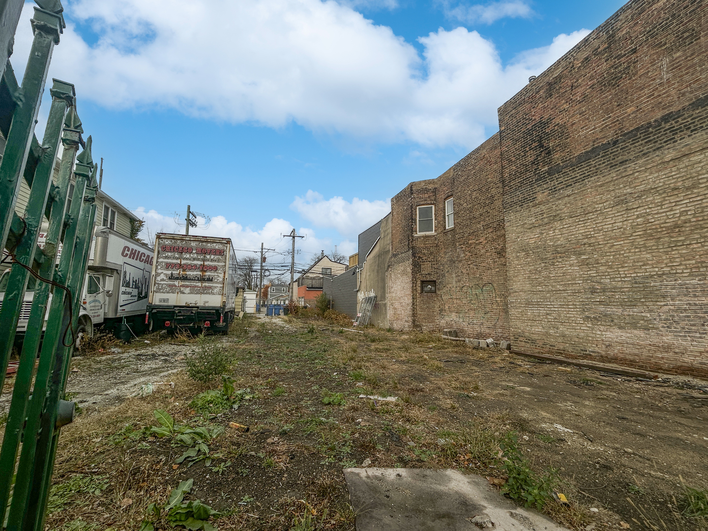 Property Photo:  3046 W Belmont Avenue  IL 60618 