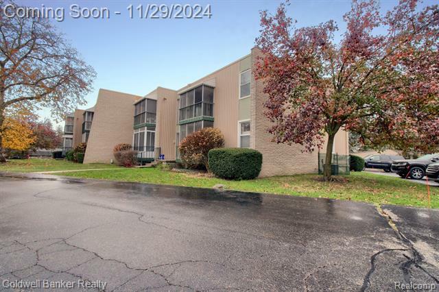 Property Photo:  33025 Fargo Street 34  MI 48152 