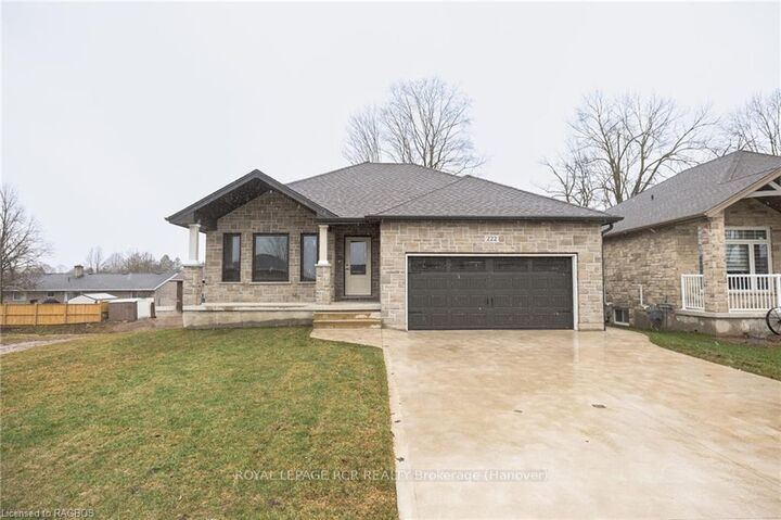 Property Photo:  222 16th Avenue Crescent N/A  ON N4N 3V3 