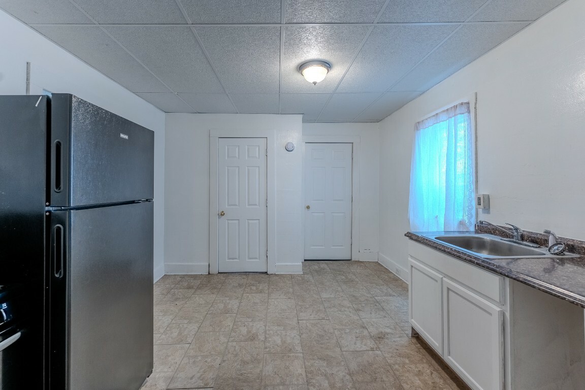 Property Photo:  1 Tracy St Apt. 1  NY 13905 