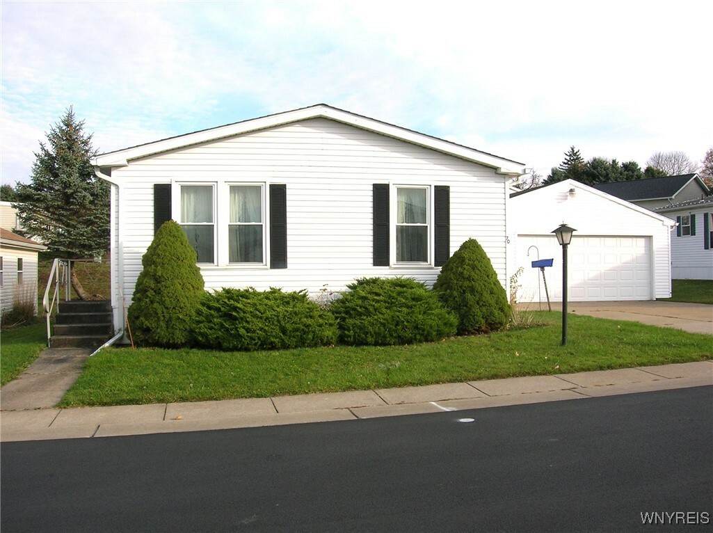 Property Photo:  70 Wesley Drive  NY 14001 