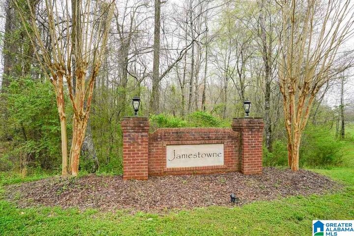 7557 Colonial Trace Circle 15  Bessemer AL 35022 photo