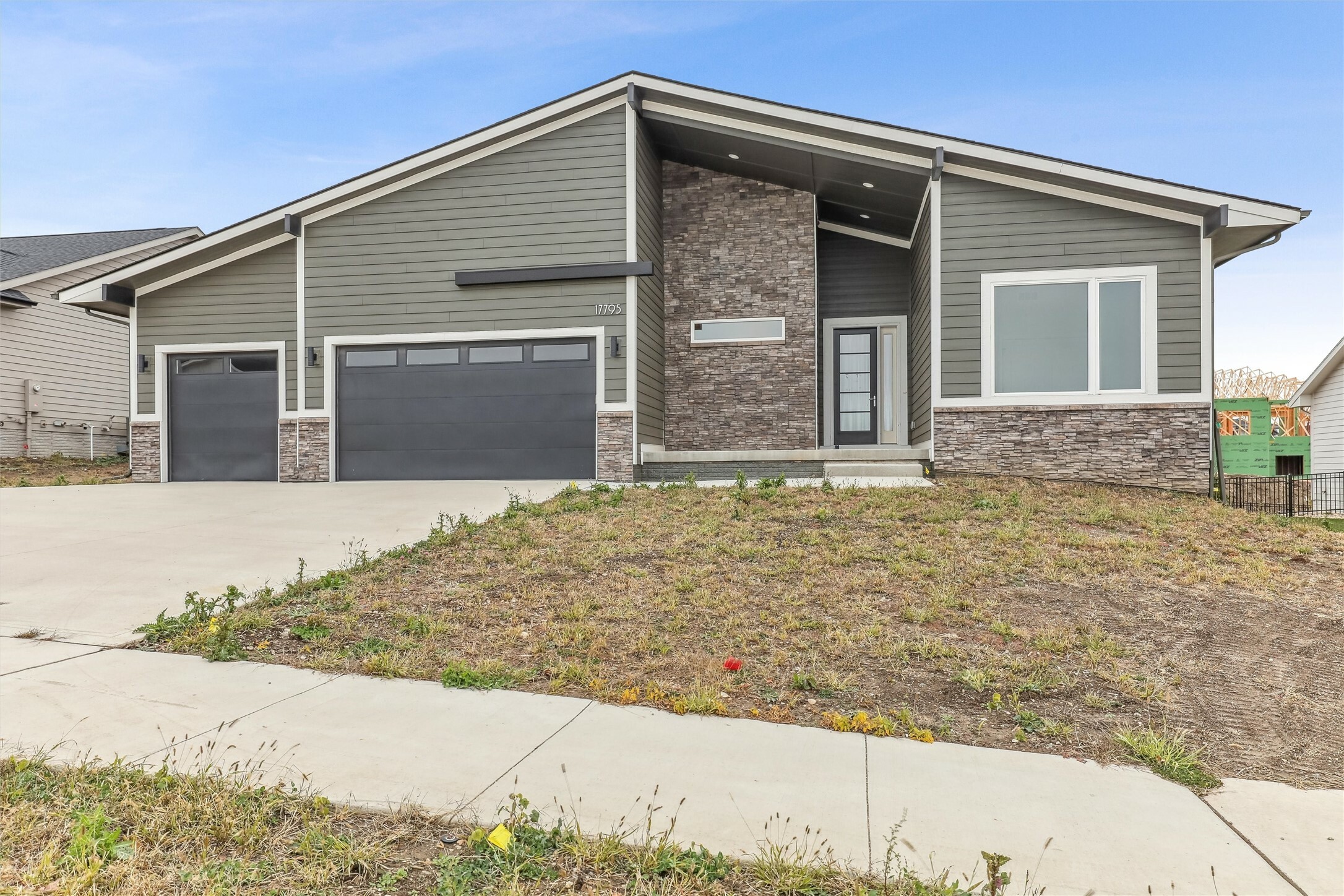 Property Photo:  17795 Valleyview Drive  IA 50325 