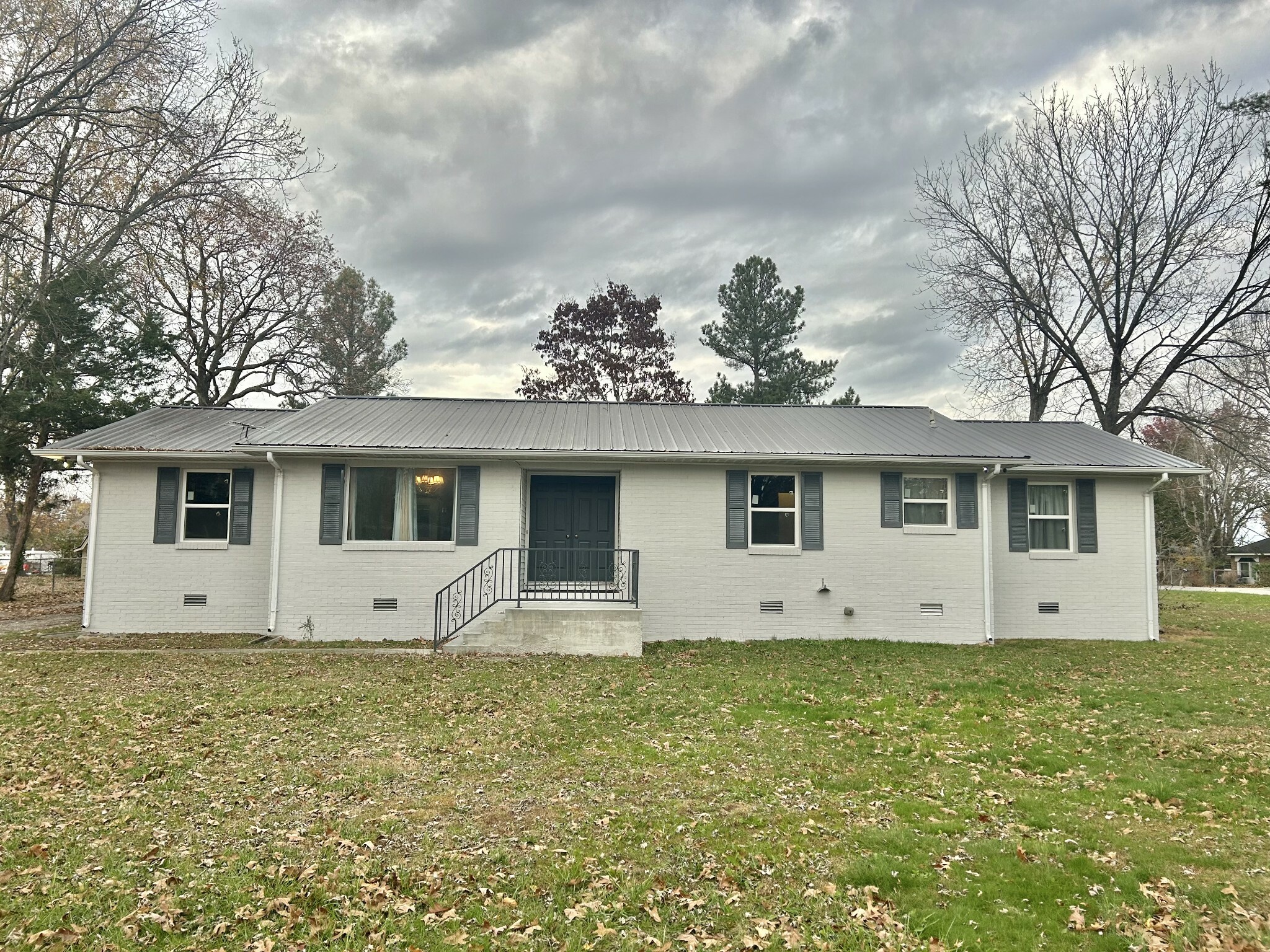 Property Photo:  1307 Edgewood Dr  TN 37355 