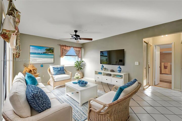 Property Photo:  1104 N Hiatus Rd 1104  FL 33026 