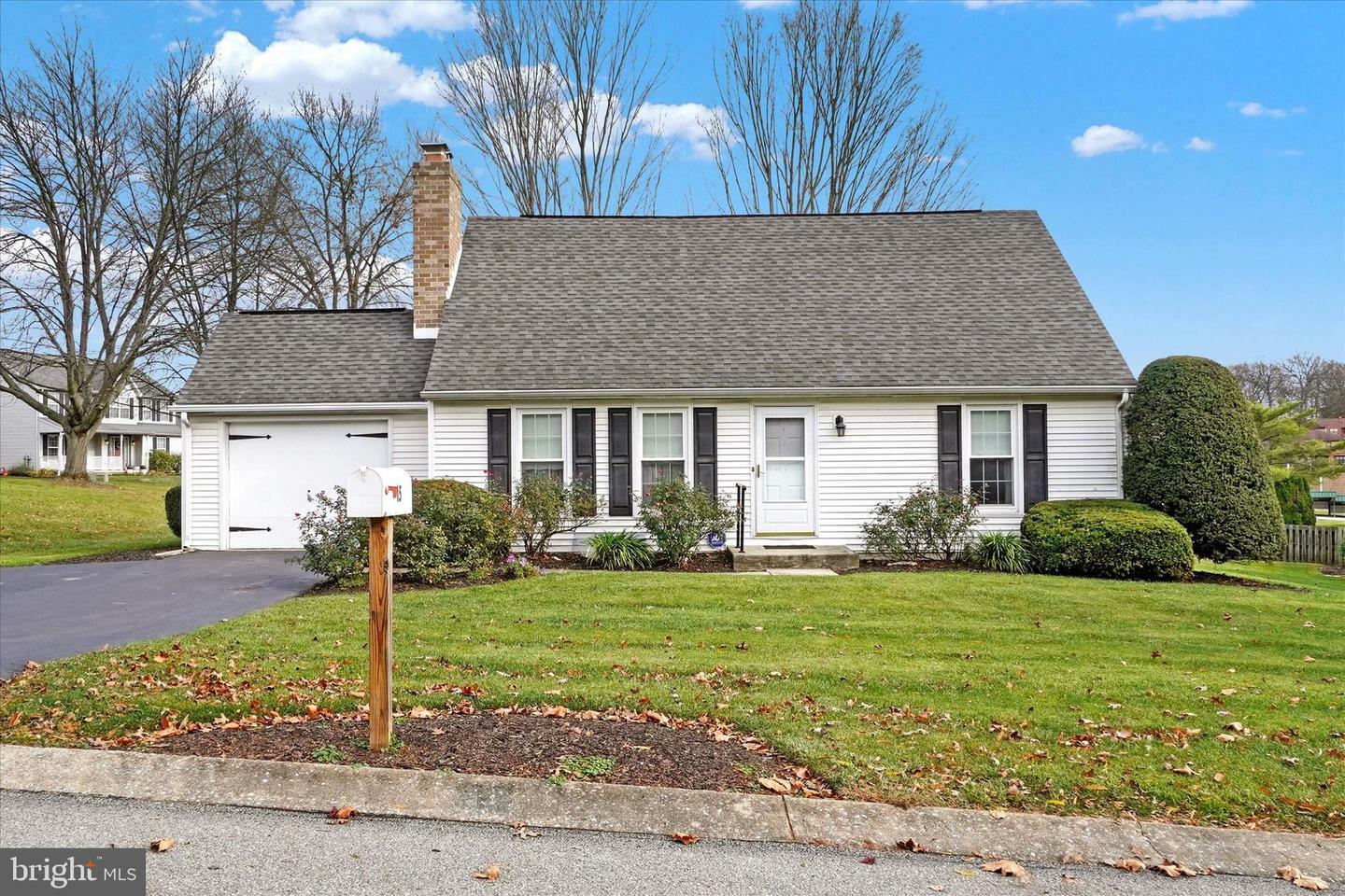 Property Photo:  15 Deerfield Lane  PA 17403 