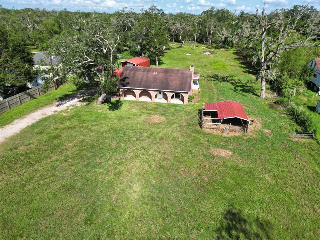 Property Photo:  3910 County Road 651  TX 77422 