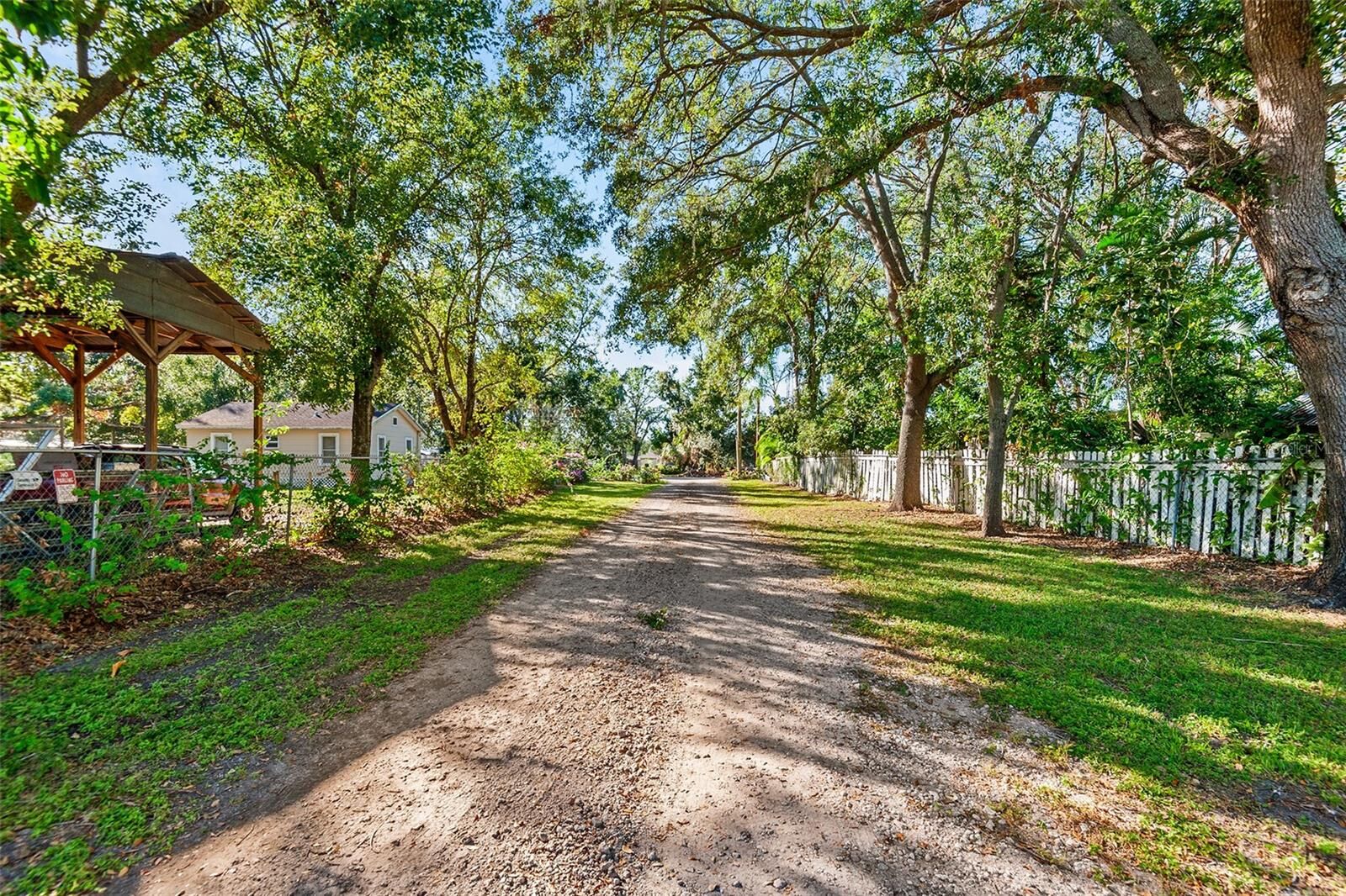 Property Photo: 10128 Alafia Street FL 33534