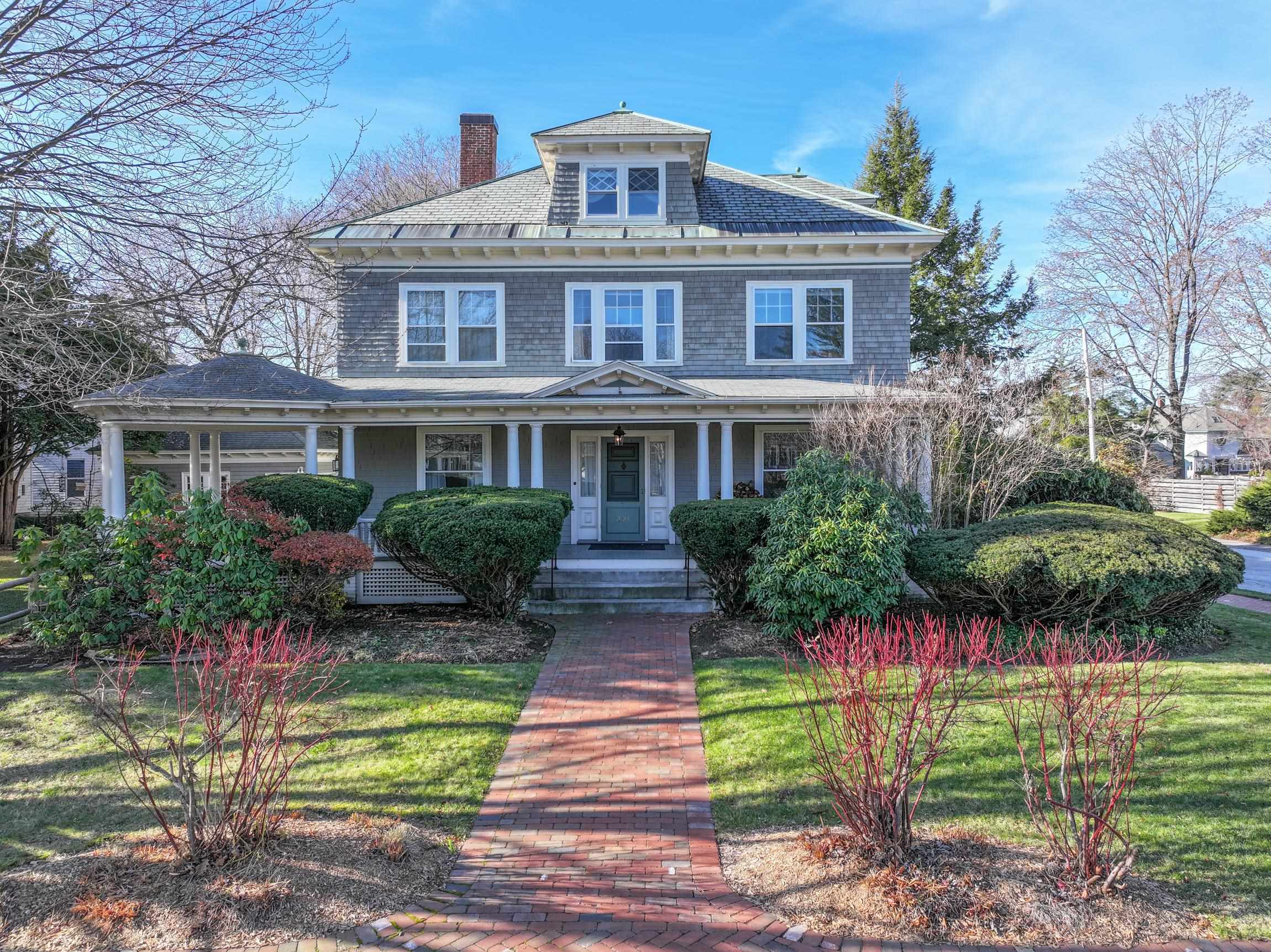 2124 Elm Street  Manchester NH 03104 photo